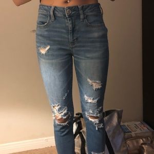 ripped skinny american eagle jeans